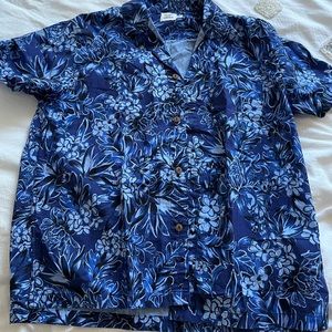 Blue Hawaiian shirt, never worn and brand new!